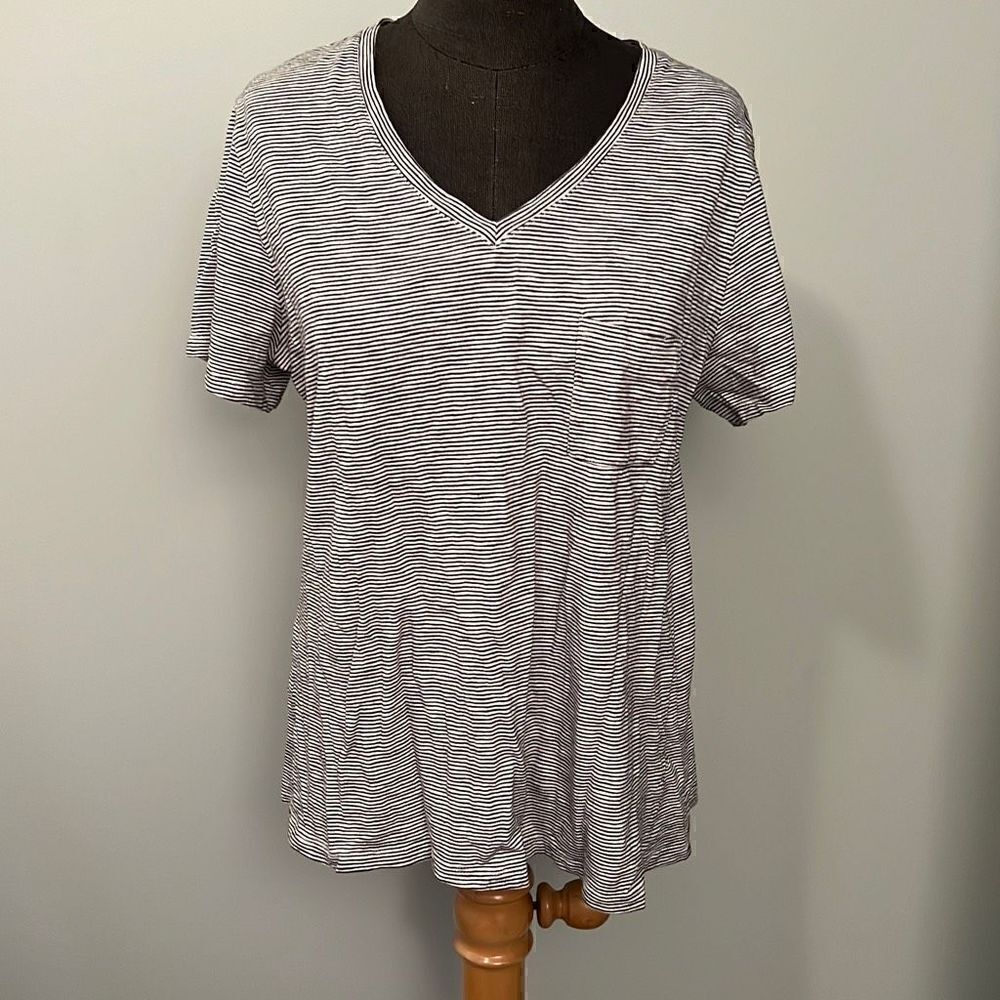 Women's Classic Stripped Short Sleeve Tee NWOT